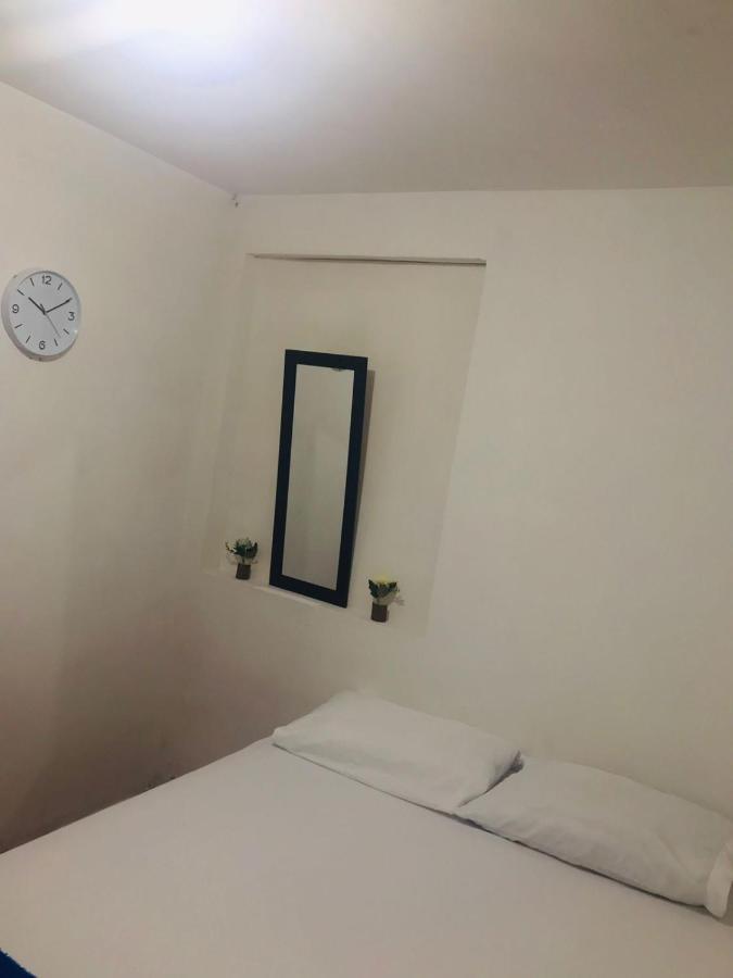 Hostal La 18 Перейра Экстерьер фото