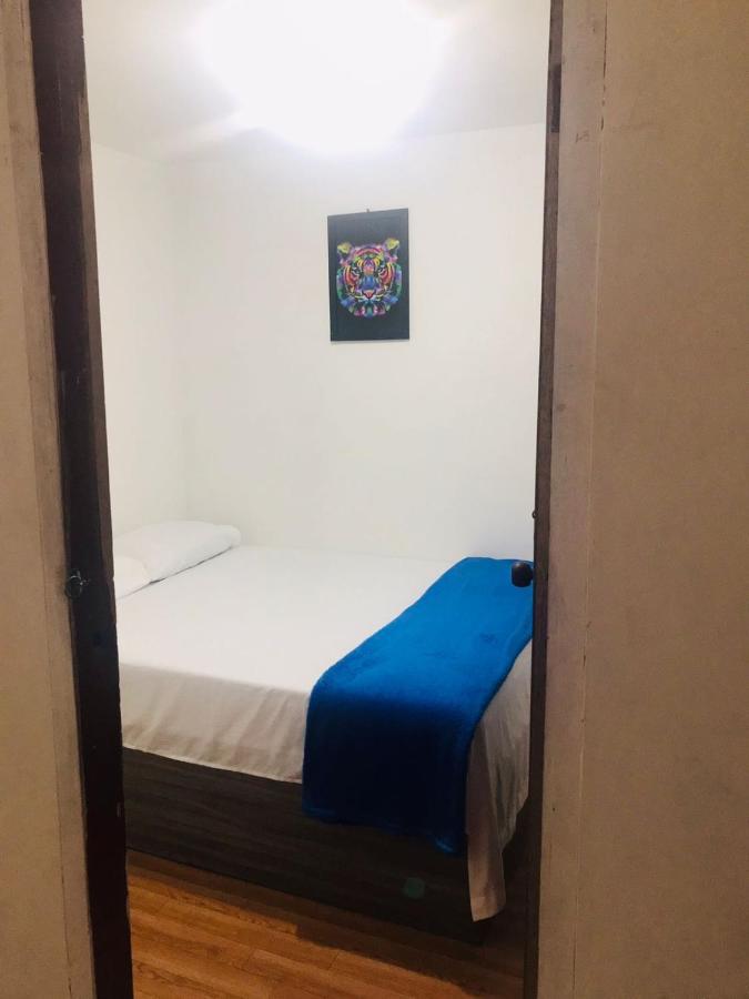Hostal La 18 Перейра Экстерьер фото